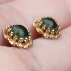 10kt gold jade studs earrings victorian